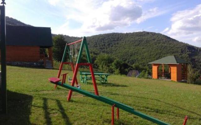 Country House Eco village Ćorić