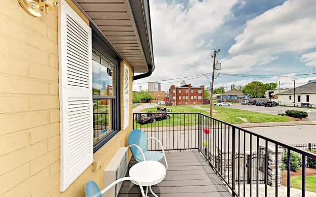 Landmark McMillin Court Apartment 16 by RedAwning