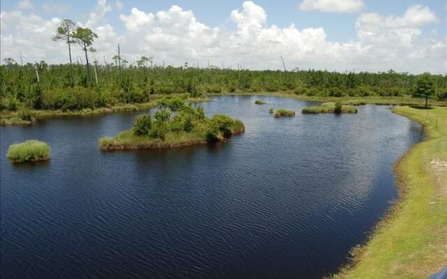 Romar Lakes 205B by RedAwning