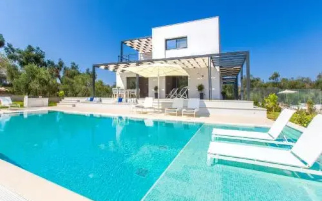 Villa Acaste