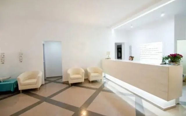 Elvita Hotel