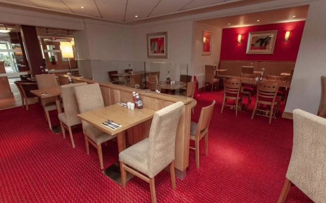 Premier Inn Rugby North (Newbold)