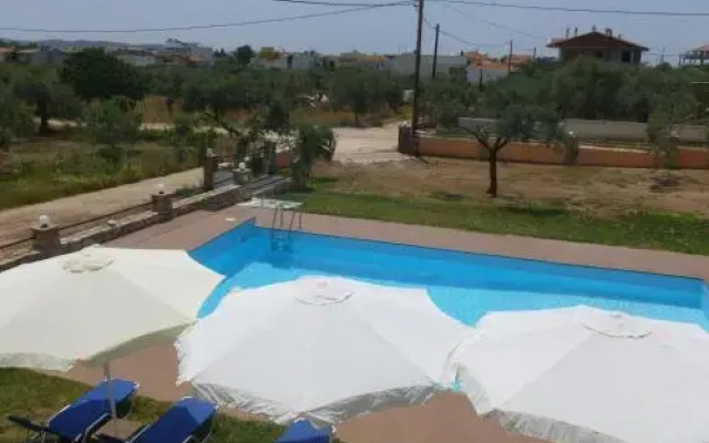 Villa Platanos