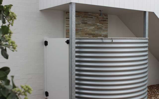 22 ON COAST - (Weekly Only)