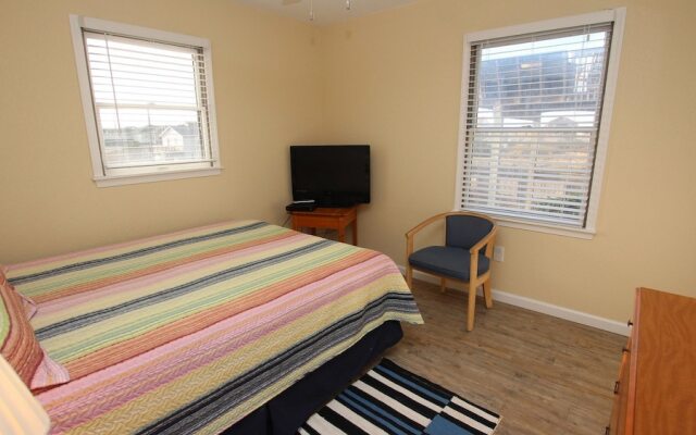 Fitz's Wave Watcher - 4 Br Home