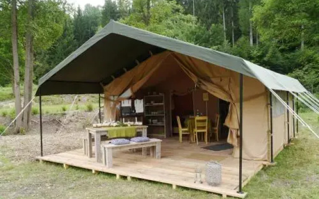 Glamping im Safaritent