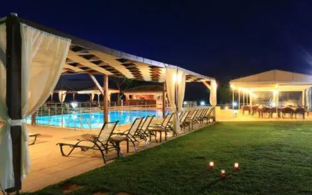 Mesogeios Hotel
