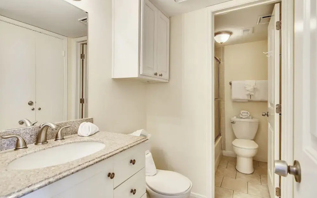 Seascape 1110 - 2 Br Condo