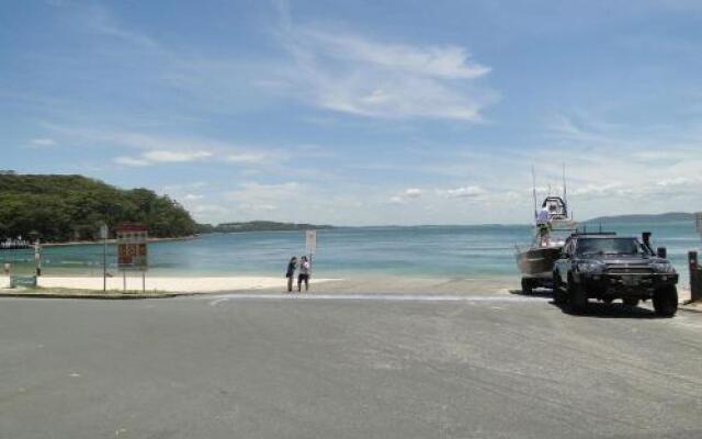 Little Beach House, 8 Mistral Close