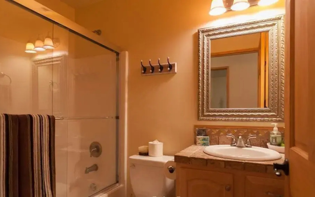 Jaybird Lodge - 3 Br Home