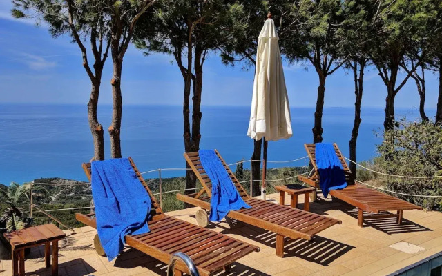 Drimonari Villas