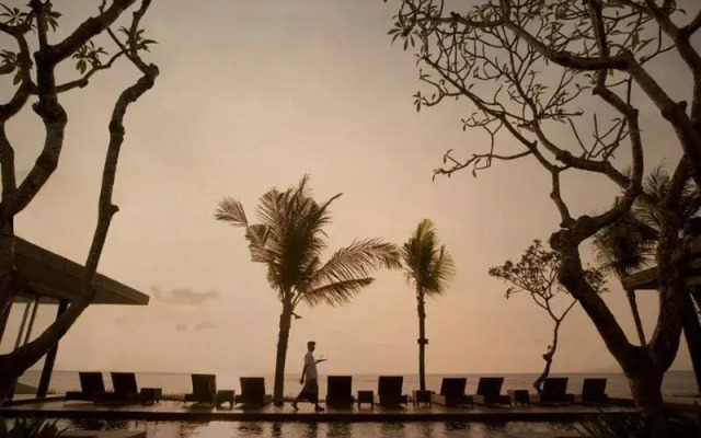 Beachfront Suites Bali