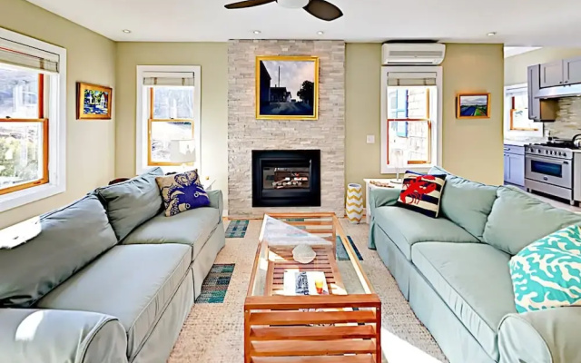 Bayberry Home 4 Bedrooms 3 Bathrooms Home