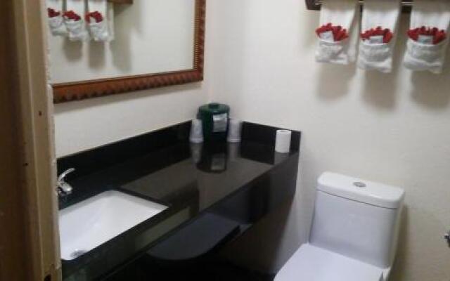 HomeTown Inn By OYO Lakin, KS