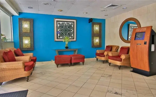 Ewa Hotel Waikiki #510 - Studio Condo