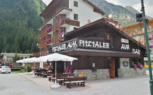 Piz Hotel