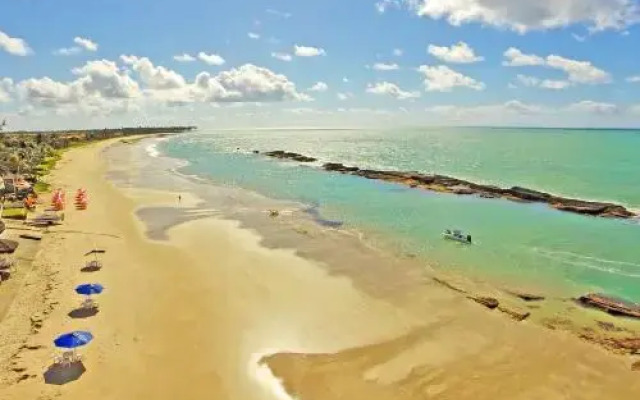 Praia Dos Carneiros Flat Hotel