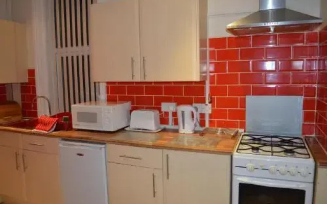 Ayrton House Holiday Apartments