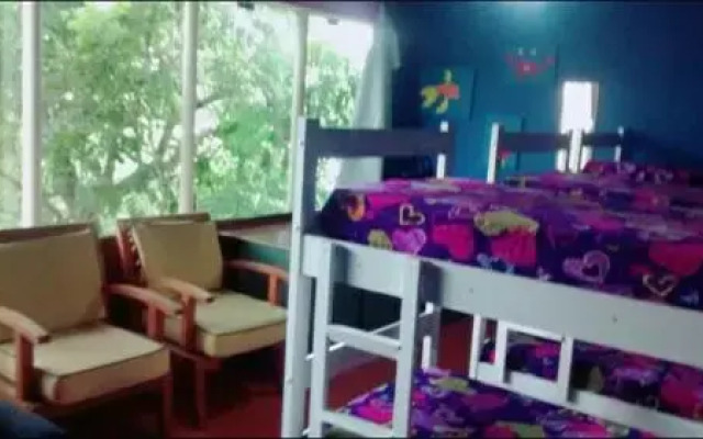 UP Whiteblack Hostel