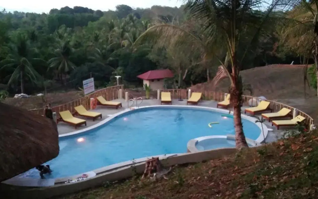 Al Hamra Jungle Resort