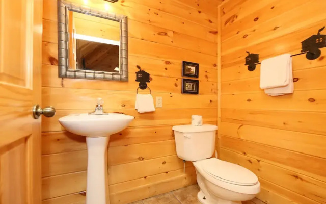 Sweet Surrender 1 Br cabin by RedAwning