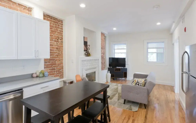 Bright Allston Suites by Sonder