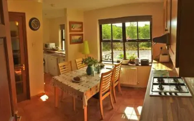 The Ardagh Guest Lodge