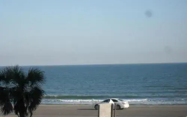 MaraVilla M316 1 Br Condo