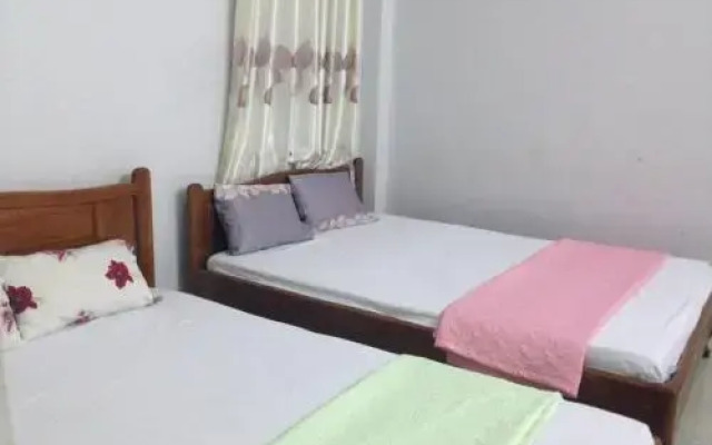 Tuyet Hanh Guesthouse