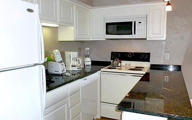 Sea Crest Surf & Racquet Club