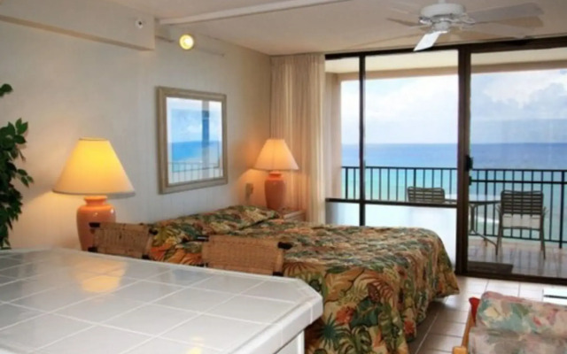 Valley Isle #1206 Studio Bedroom Condo by RedAwning