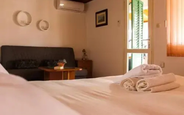 Roko Apartments