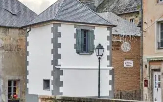 La Plus Petite Maison De France