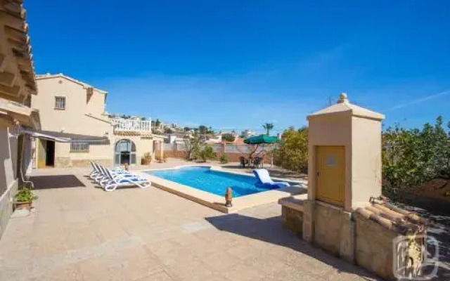 Abahana Villas Ivars