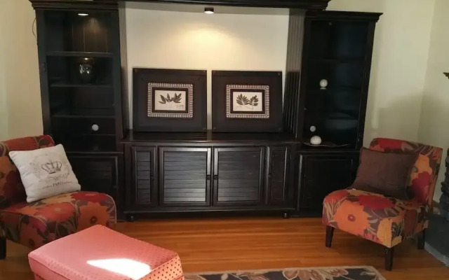 Modern Smart Townhouse Walk Downtown