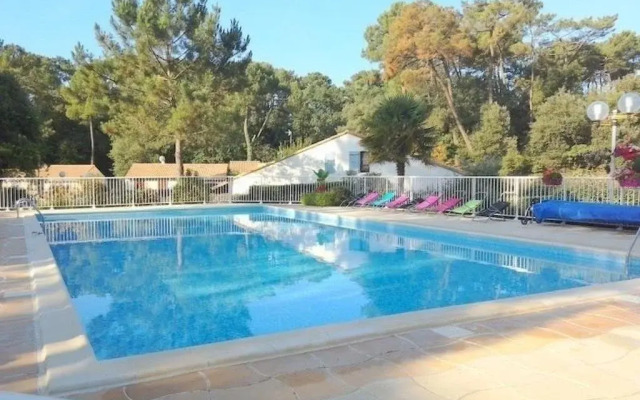 Villa Le Bois D'eleis Residence Avec Piscine