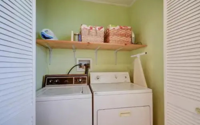 Dog Friendly Ground Level Duplex by RedAwning