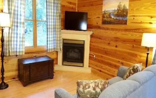 A_cozy_cabin