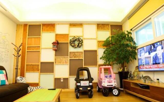 Seogwipo Wolpyeong I-kiz Pension