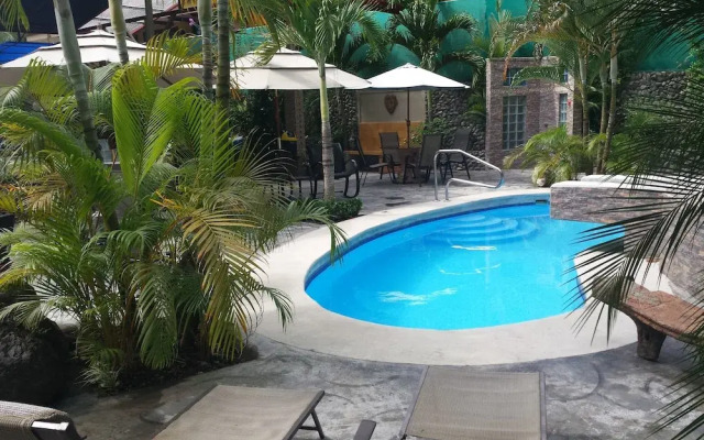 Coyaba Tropical Elegant Adult Guesthouse