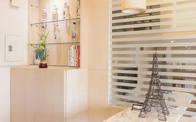 Hua Guan Suite