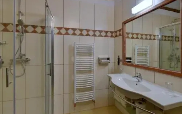 Zamecka Fortovna / Forester House