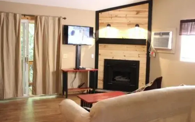 Cherokee Ridge 7 - Studio Cabin