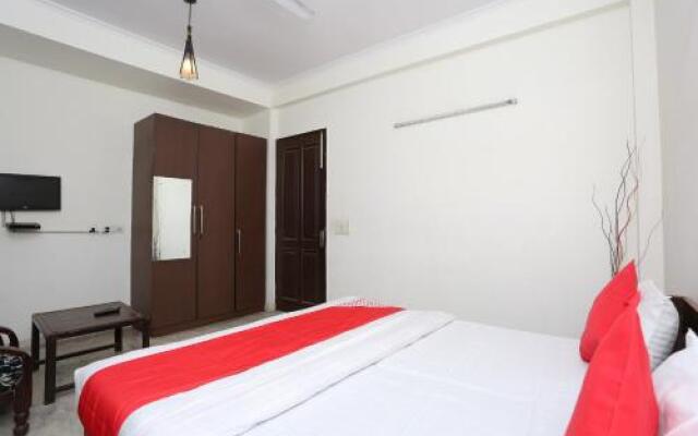 Raj Palace By OYO Rooms