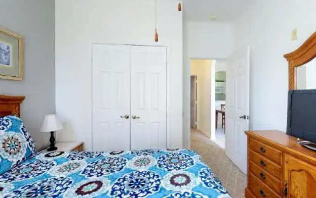 Silver Palm Retreat
