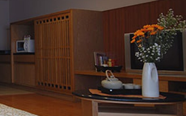 Shangarila Suite