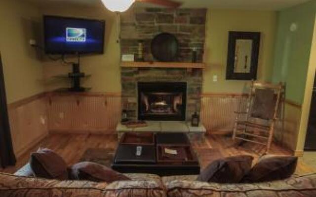 Hideout - Hocking Hills