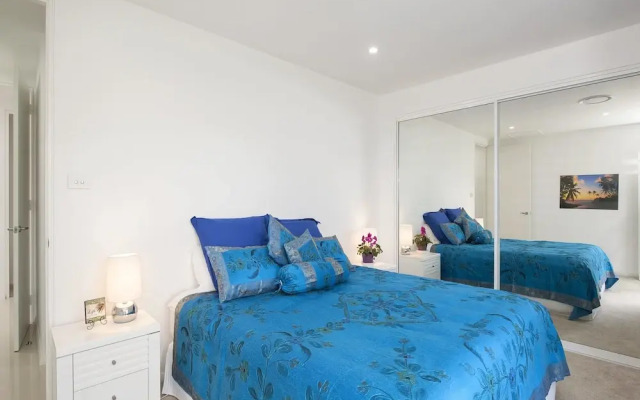 Stunning Waters Penthouse, Sandy Point Road, 46