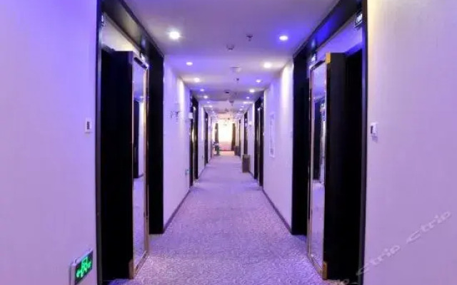 大城君和假日酒店