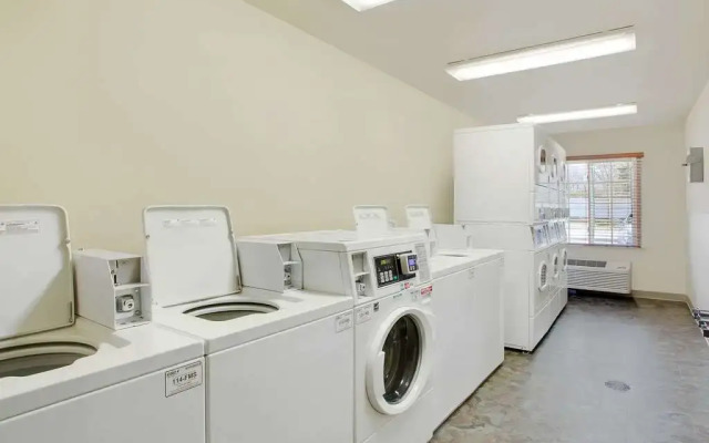 WoodSpring Suites Washington DC Andrews AFB